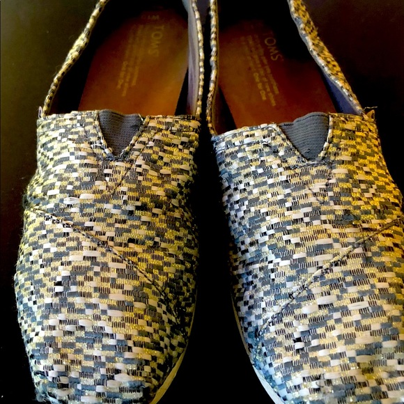 TOMS Fancy Slip Ons - Picture 1 of 4